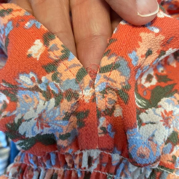 Womens Romper size small - Picture 4 of 4